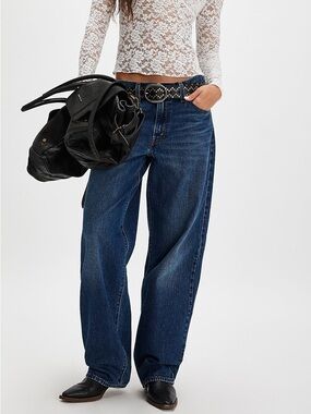 Levi’s Baggy Dad Jean